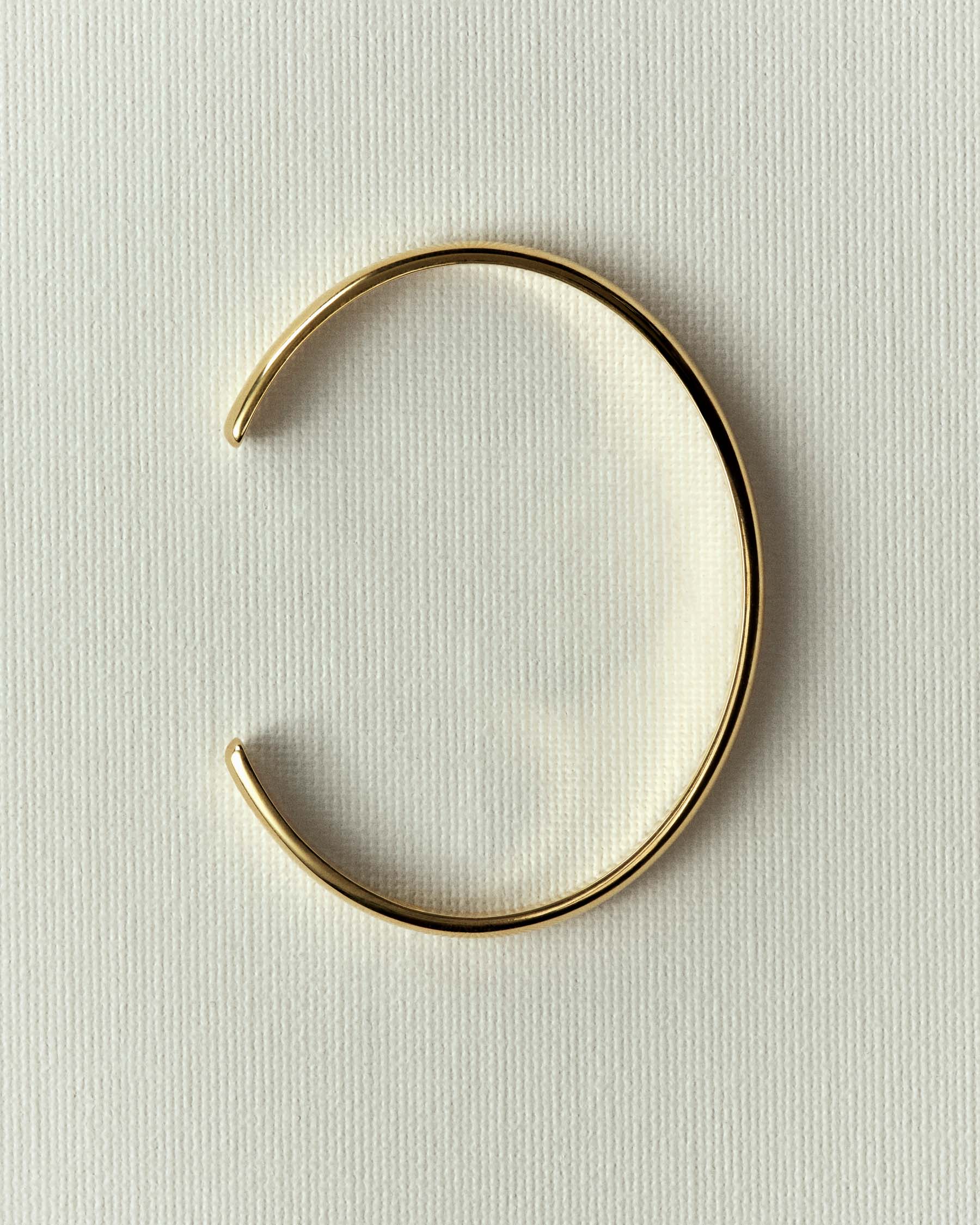 Thick flat wire cuff