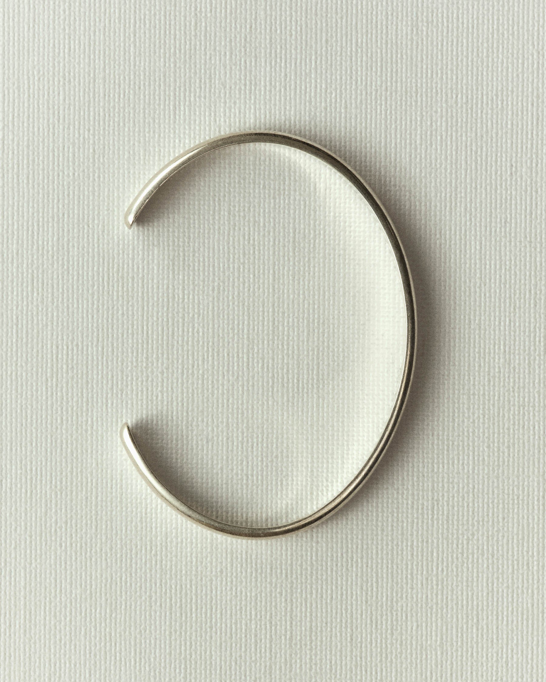 Thick flat wire cuff