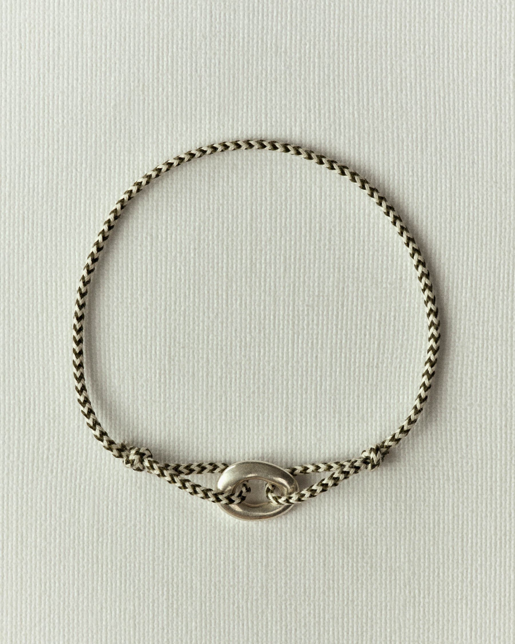 Hollow pebble bracelet