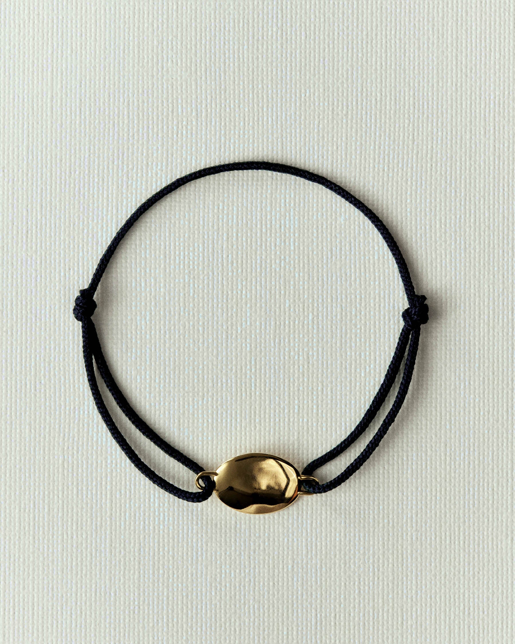 Flat coin bracelet