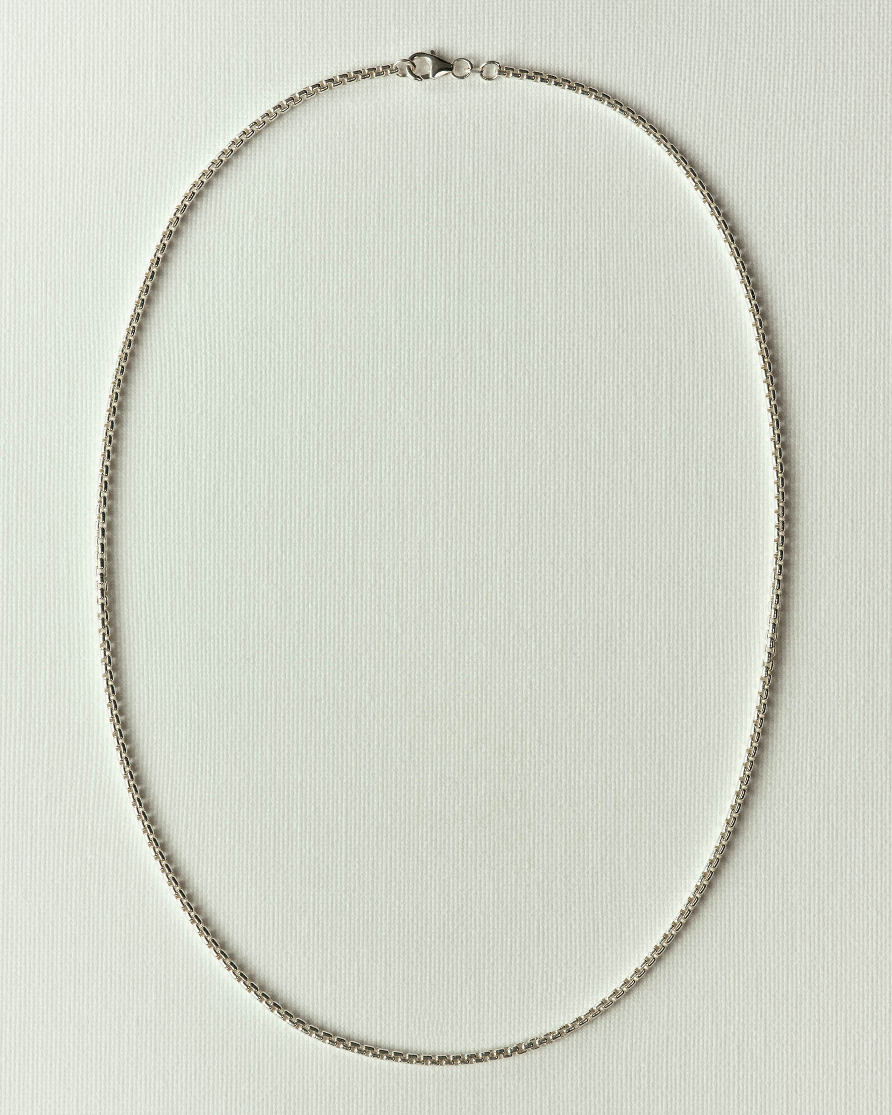 Round box chain necklace