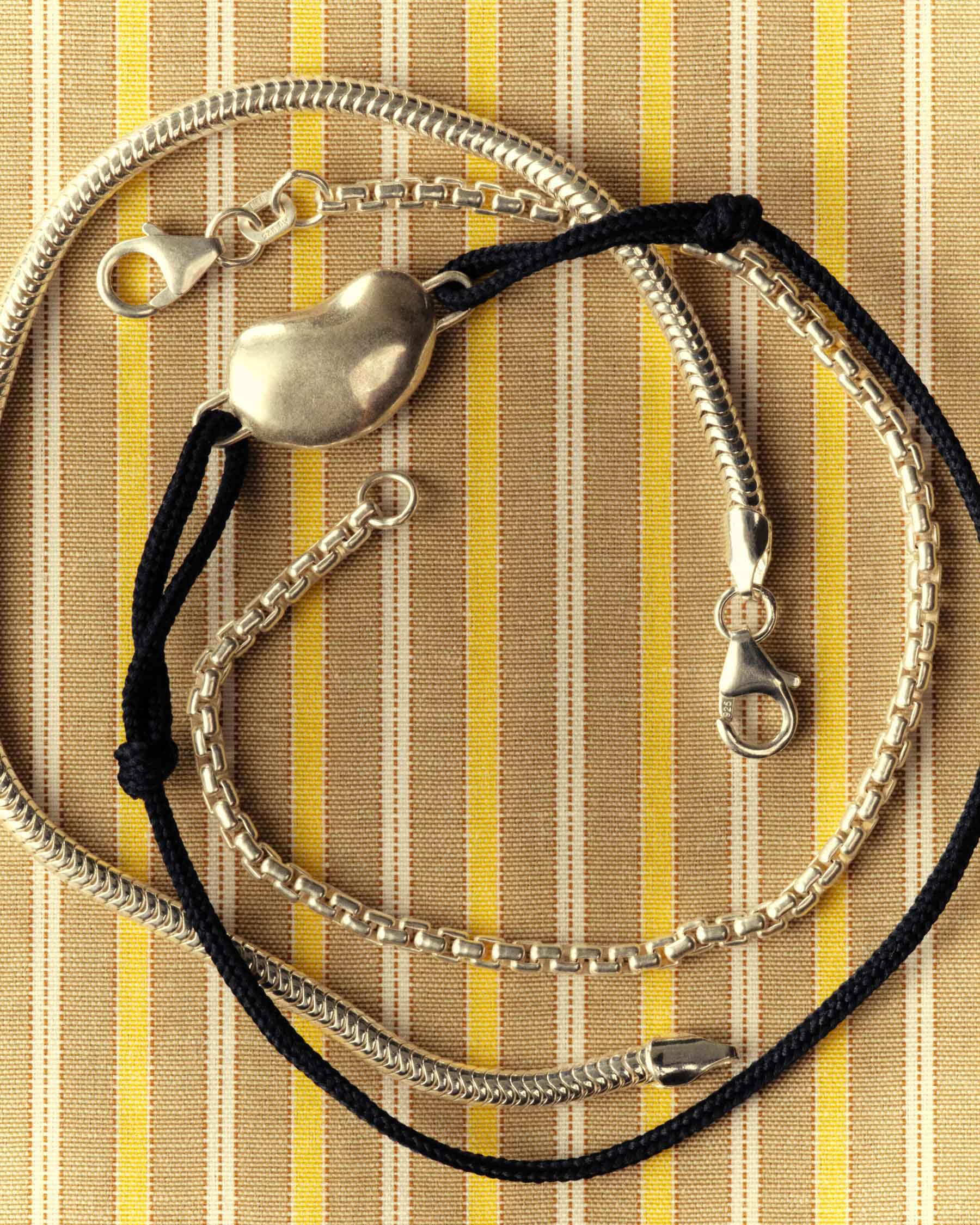 Round box chain bracelet