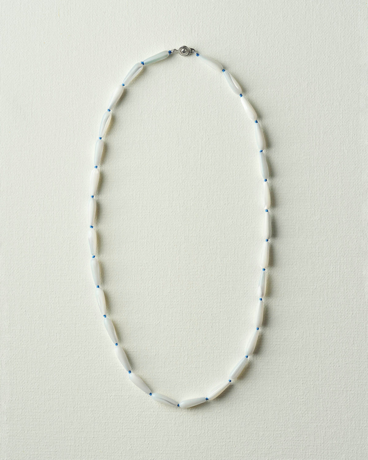 Drop mother of pearl necklace