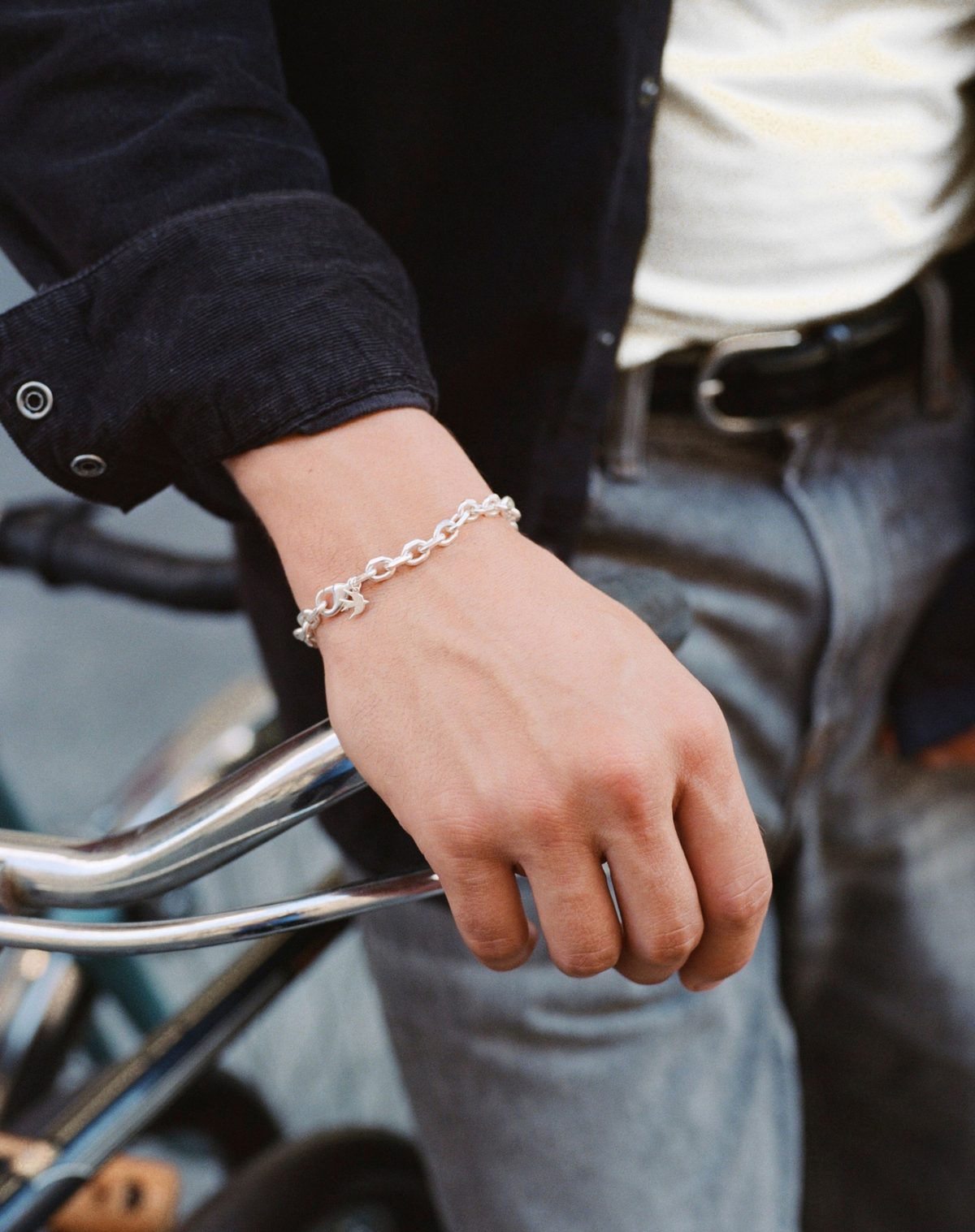 Thin faceted trace chain bracelet