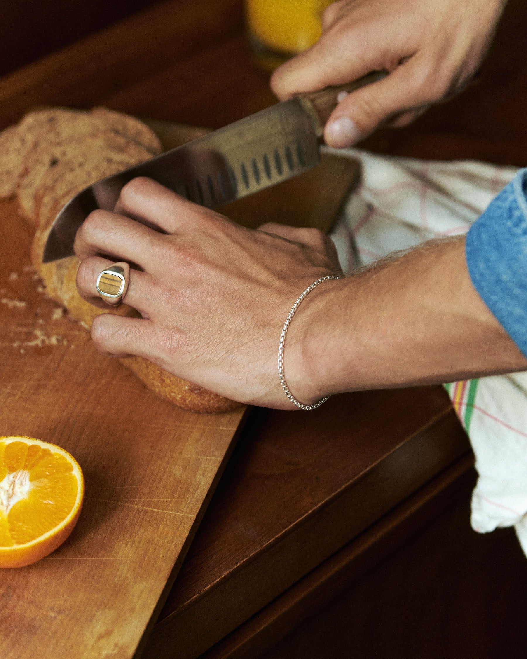 Round box chain bracelet