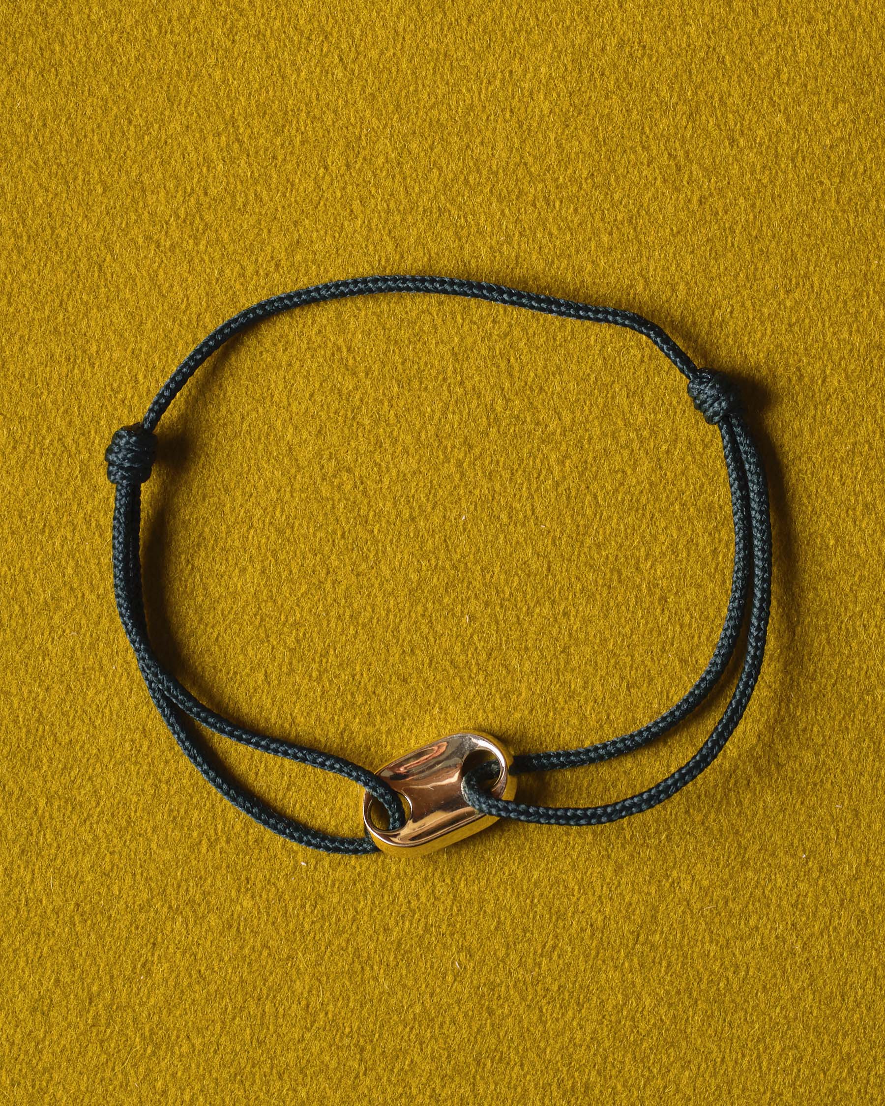 Bracelet pièce ovale