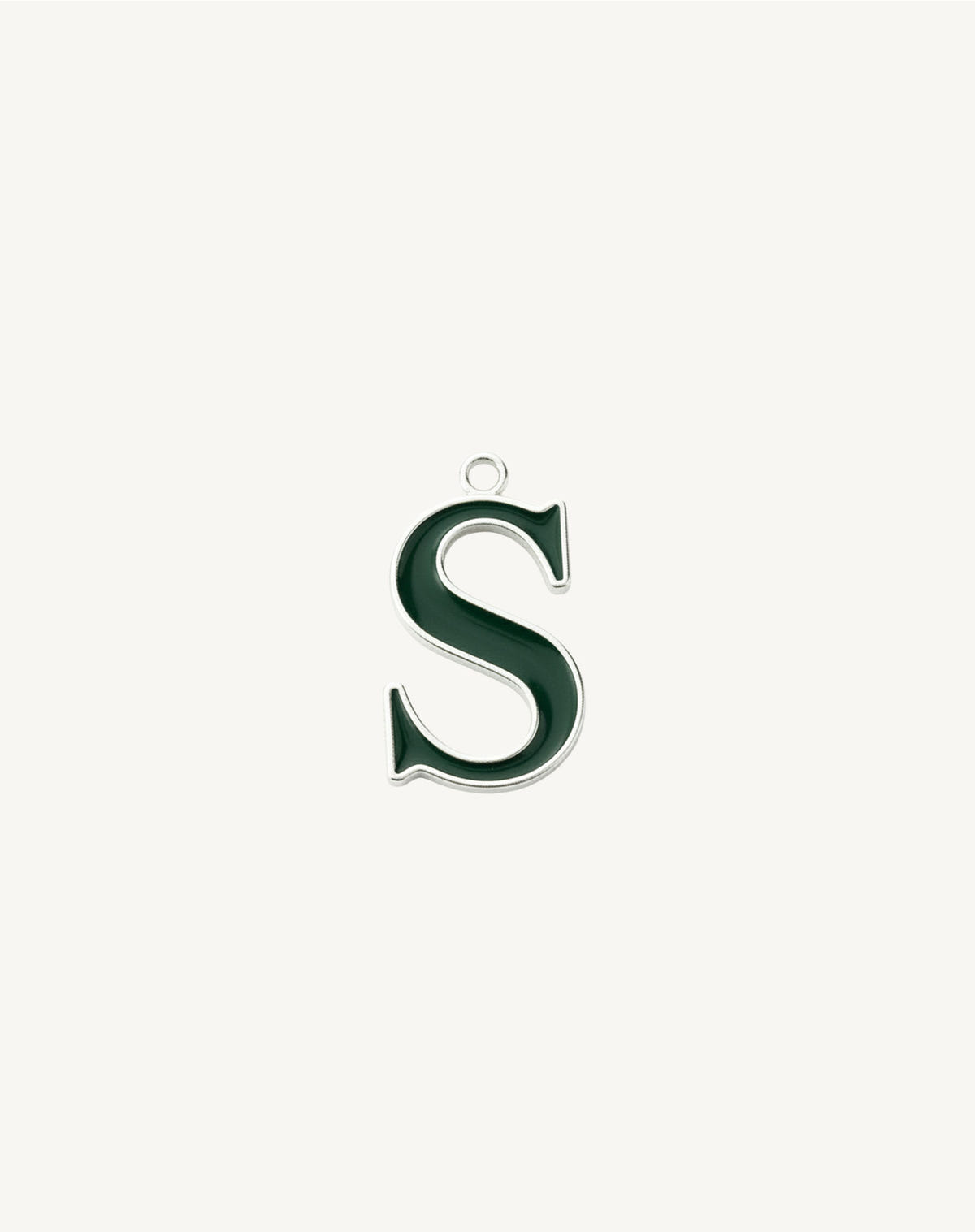Lettre S en double courbe, émail vert foncé cerné d'argent, fond crème
